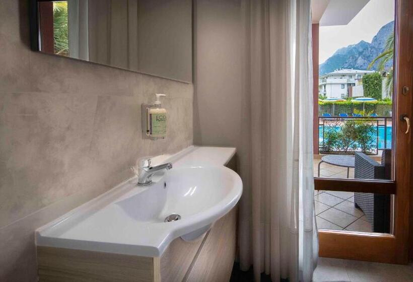 בית מלון כפרי Sunlake