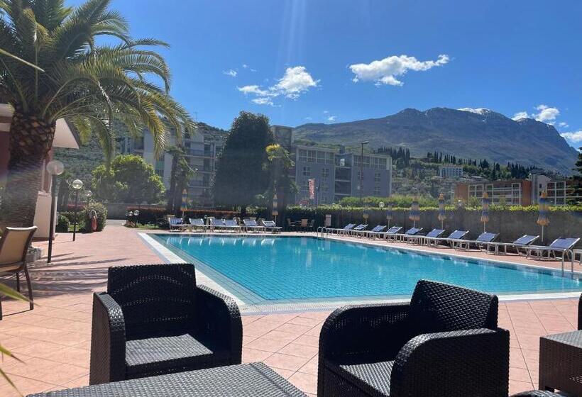 בית מלון כפרי Sunlake