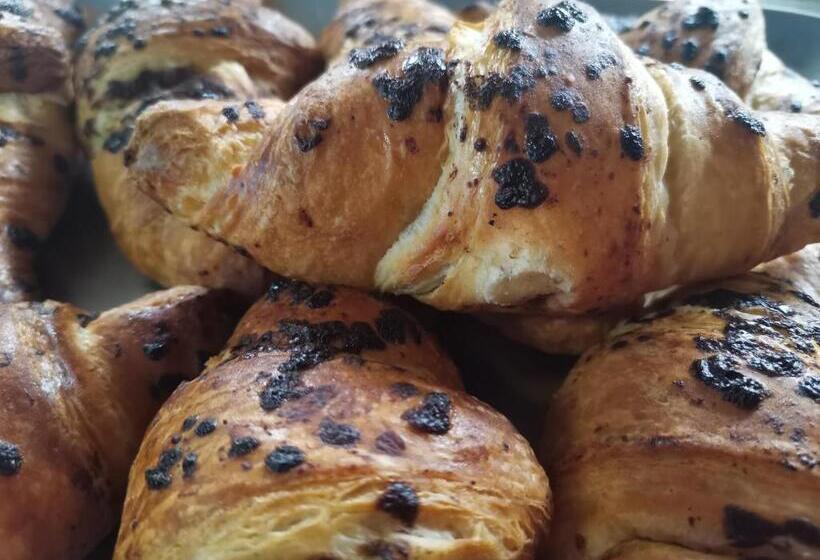 בית מלון כפרי Sunlake