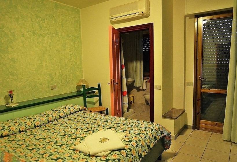 בית מלון כפרי S Ustiarvu