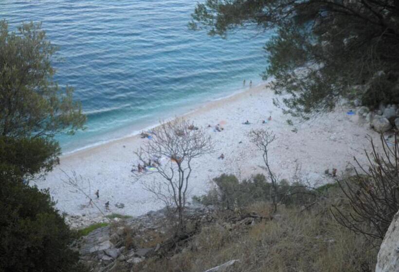 בית מלון כפרי S Ustiarvu