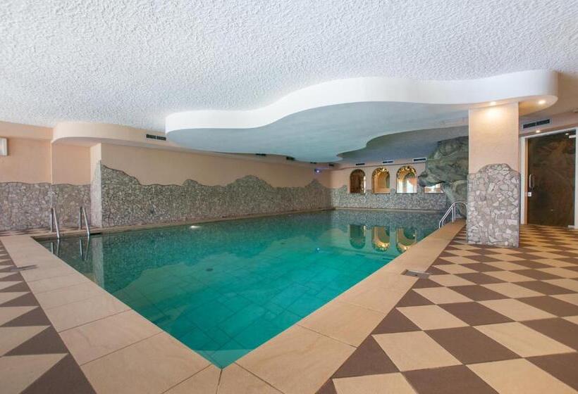 בית מלון כפרי Val Di Sole