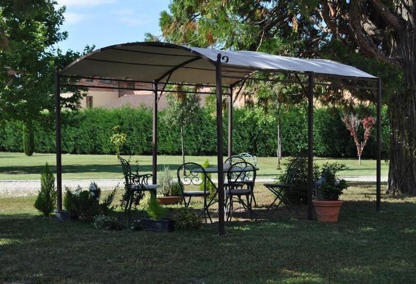 Отель Villa Liberty