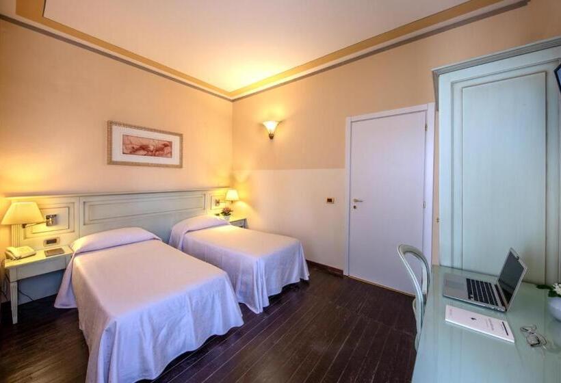 Отель Villa Liberty