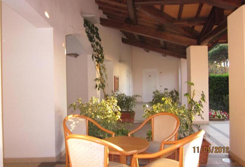 هتل Villa Smeraldo