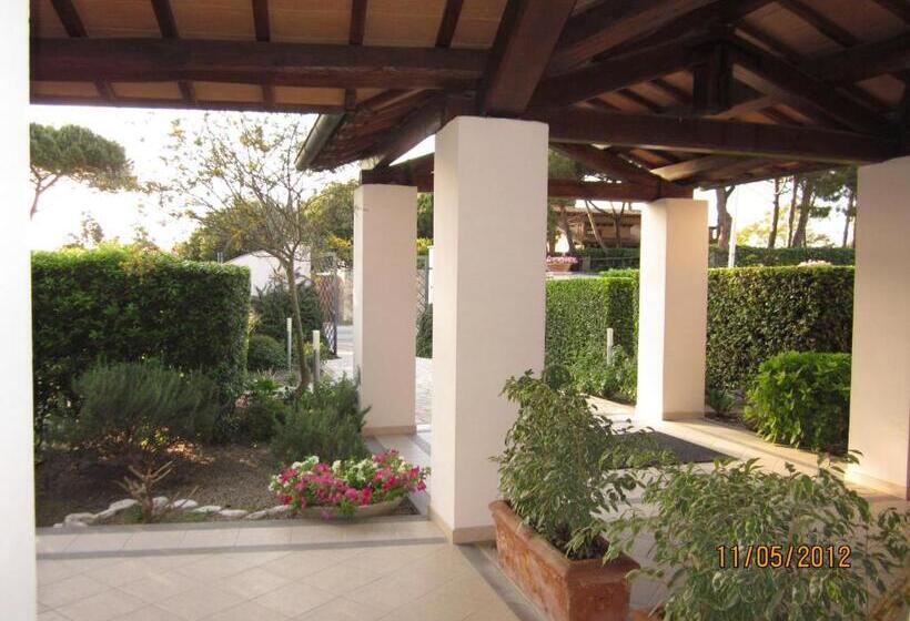 هتل Villa Smeraldo