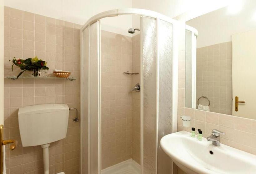 هتل Villa Smeraldo