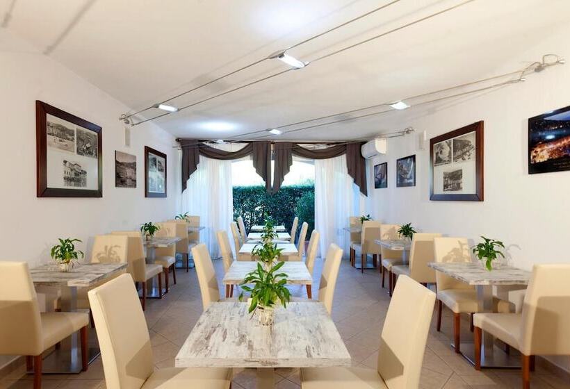 هتل Villa Smeraldo