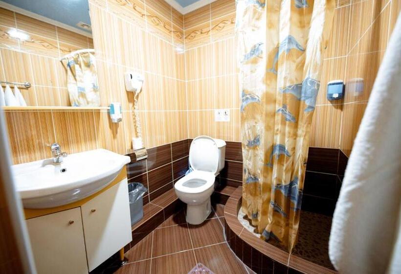 هتل Villa Turistica Oasis