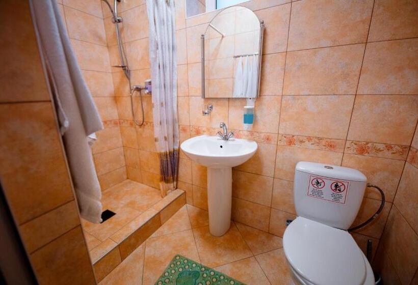 هتل Villa Turistica Oasis