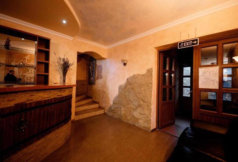 هتل Villa Turistica Oasis