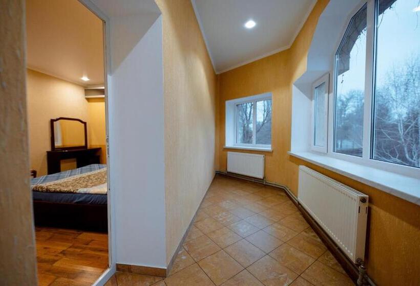 هتل Villa Turistica Oasis