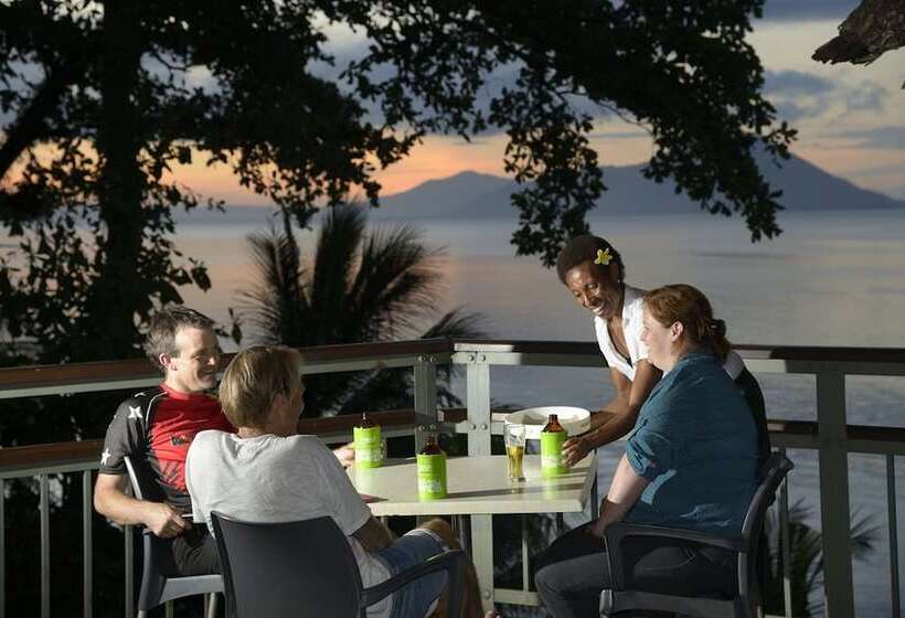 Kokopo Beach Bungalow Resort