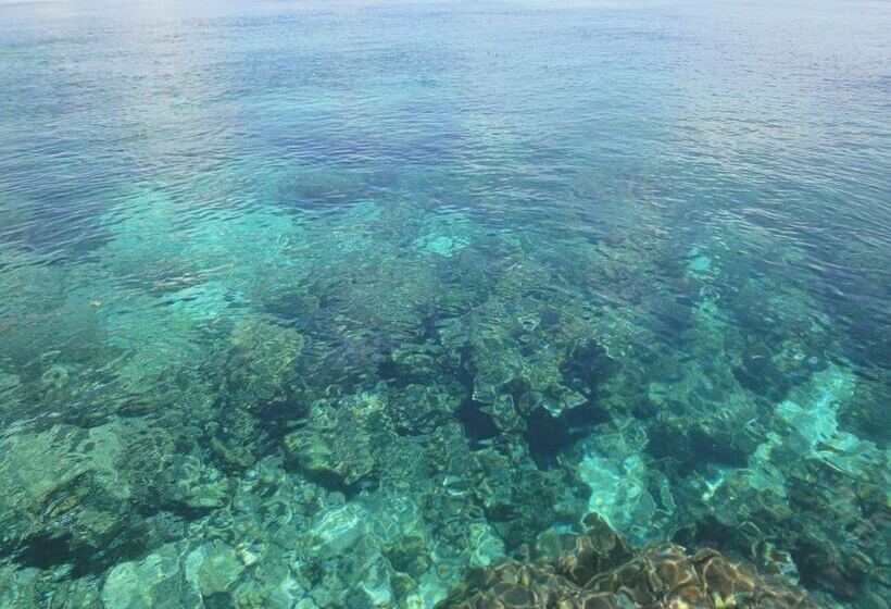 Kokopo Beach Bungalow Resort