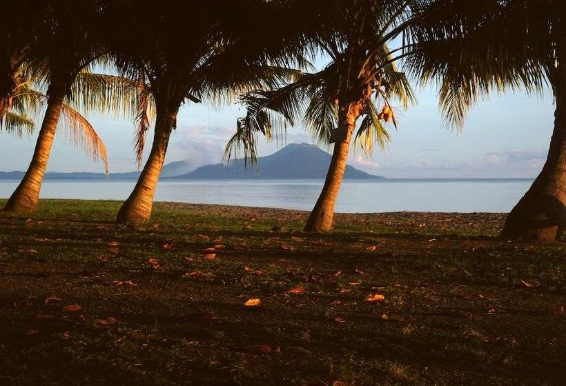 Kokopo Beach Bungalow Resort