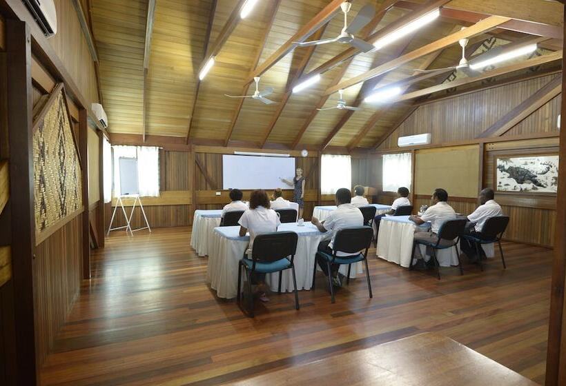 Kokopo Beach Bungalow Resort