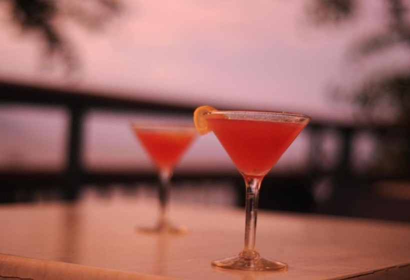 Kokopo Beach Bungalow Resort