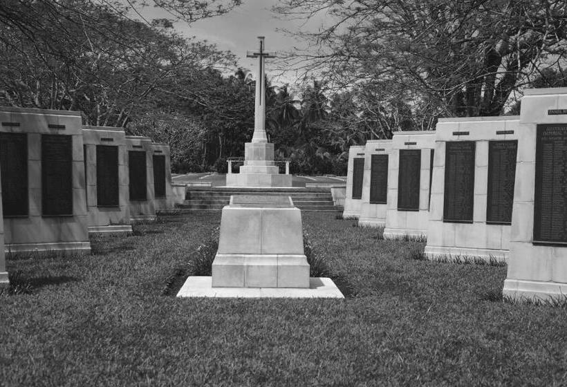 Kokopo Beach Bungalow Resort