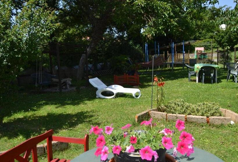 La Grotta Bed And Breakfast E Affittacamere