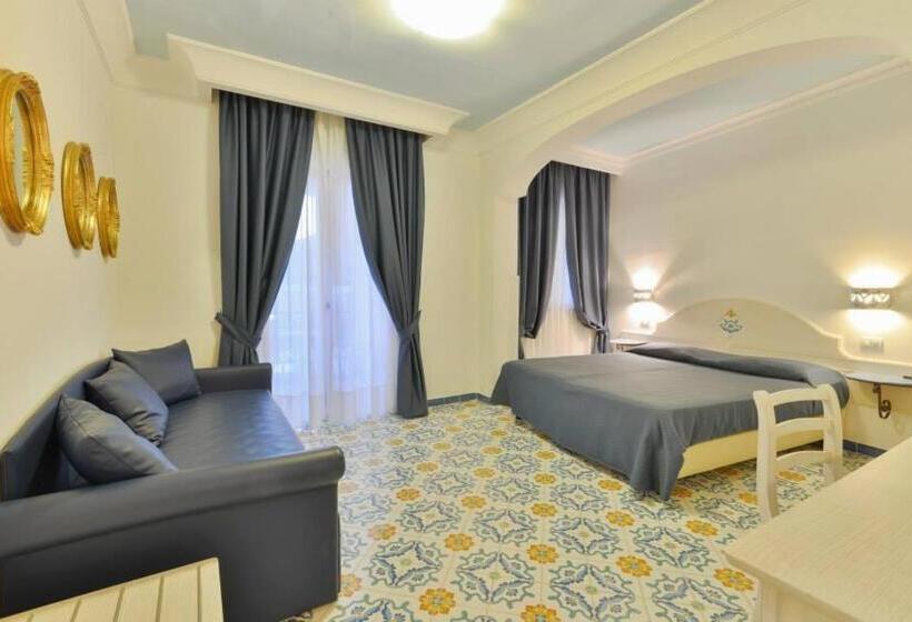 La Pineta Hotel Beach & Spa