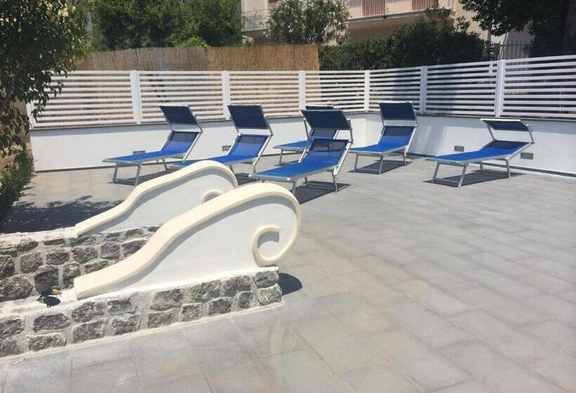 La Pineta Hotel Beach & Spa