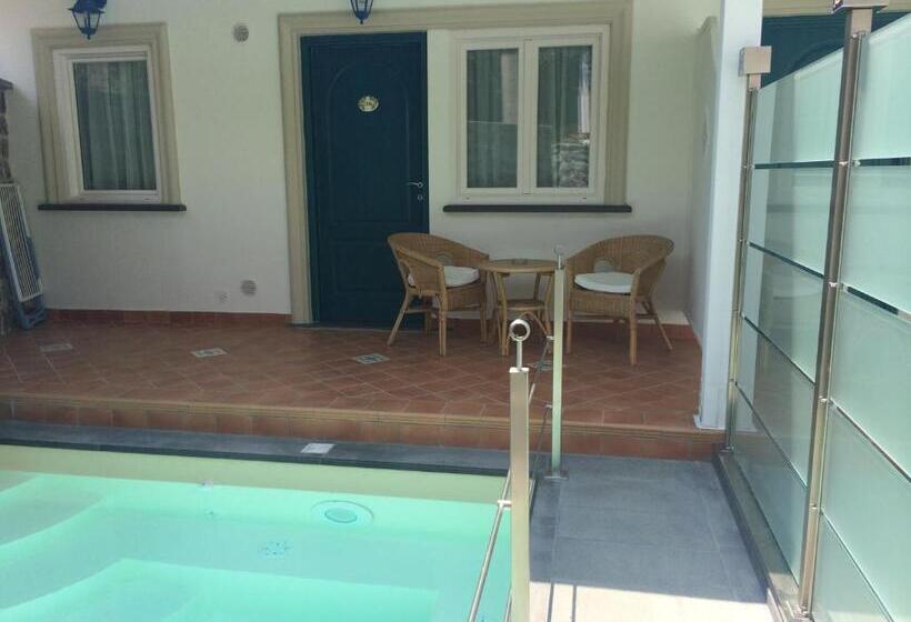 La Pineta Hotel Beach & Spa