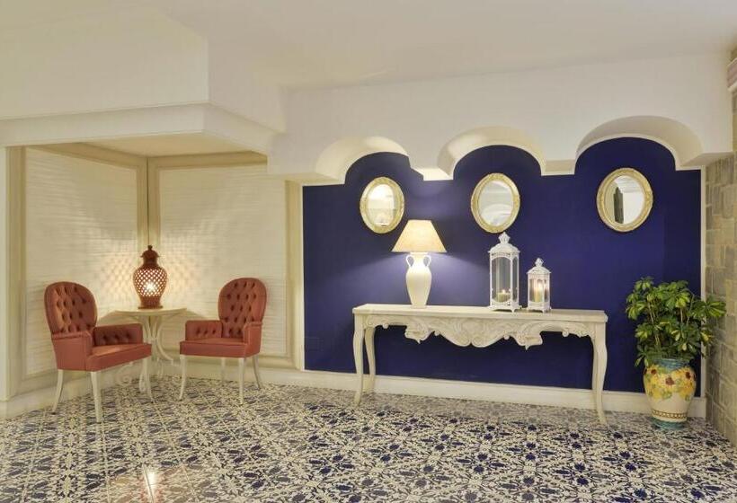 La Pineta Hotel Beach & Spa