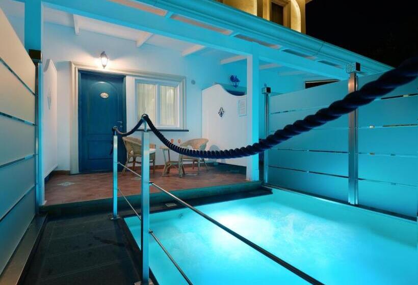 La Pineta Hotel Beach & Spa