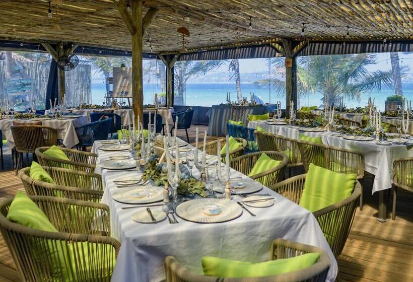 אתר נופש San Martinho Beach Club