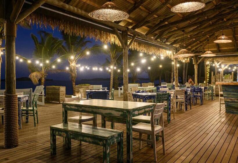 منتجع San Martinho Beach Club