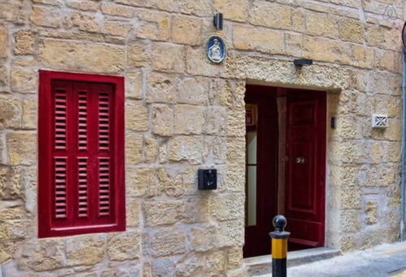 Vallettastay Dormitory Shared Hostel