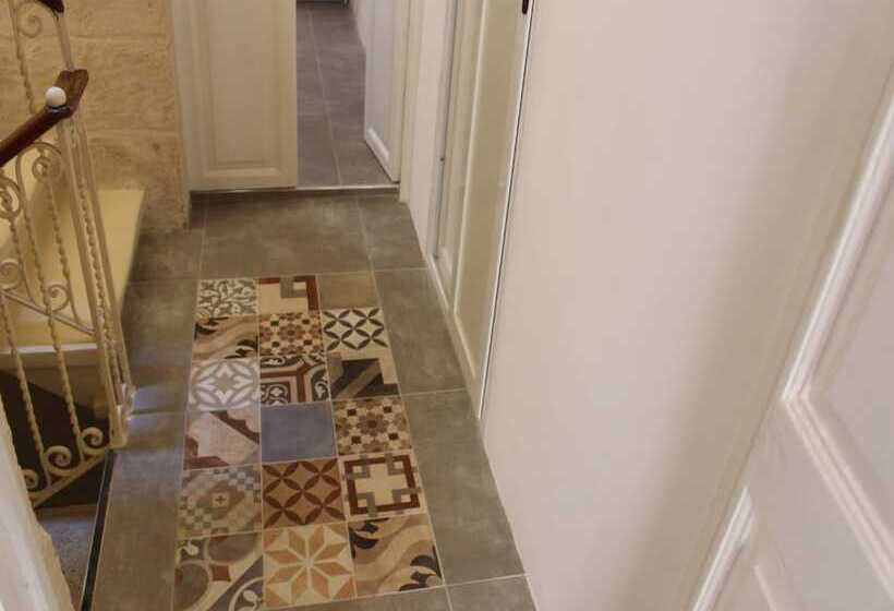 Vallettastay Dormitory Shared Hostel