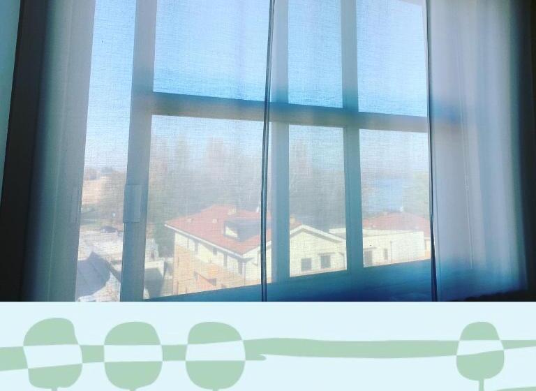 Vista Hotel & Residence