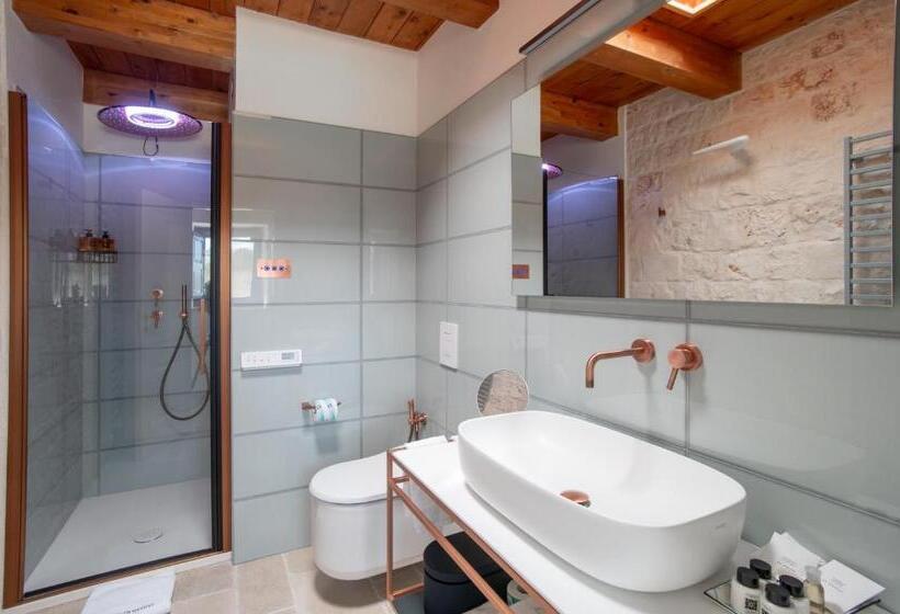 צימר Borgofreddo Luxury Suite