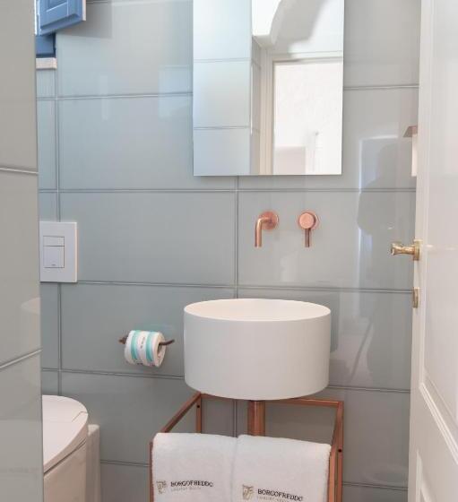 צימר Borgofreddo Luxury Suite