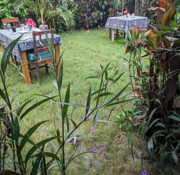 مبيت وإفطار Kua Garden Cottage