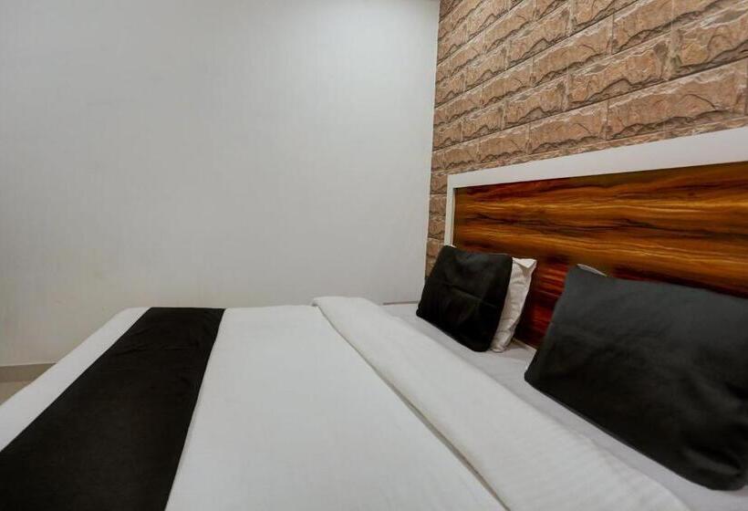 Super Collection O Hotel Walk Inn