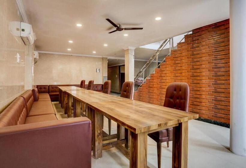 Super Collection O Hotel Walk Inn