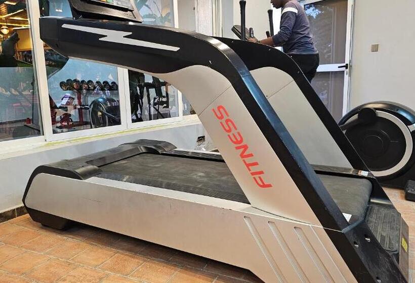 Grik Hotel   Entebbe