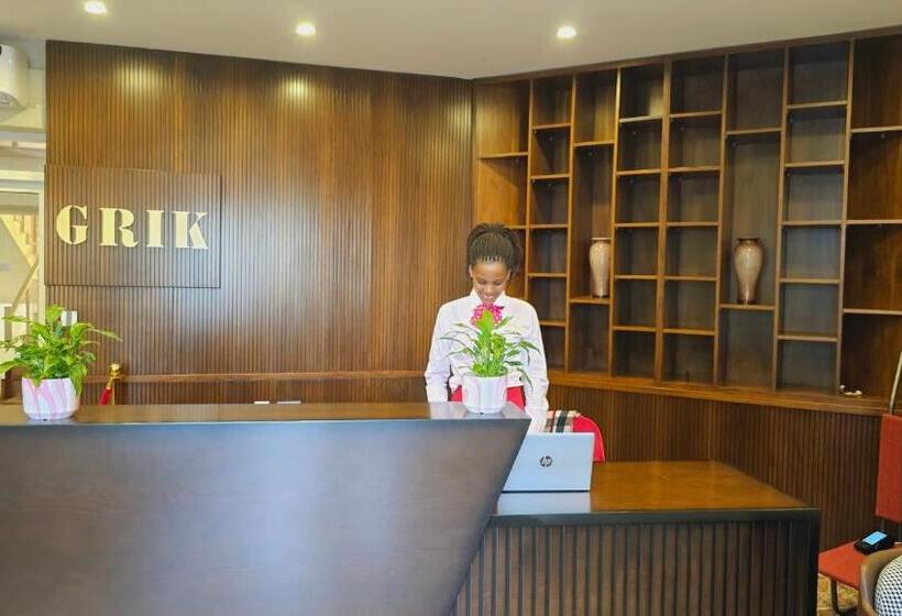 Grik Hotel   Entebbe