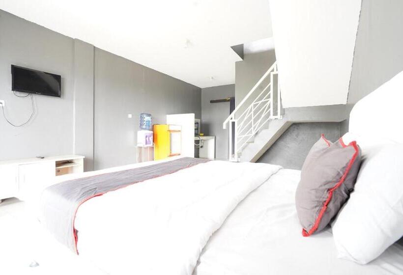 Отель Collection O 93732 Villa Opung