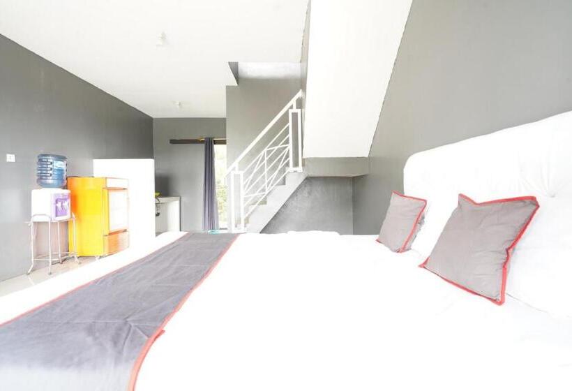 Отель Collection O 93732 Villa Opung