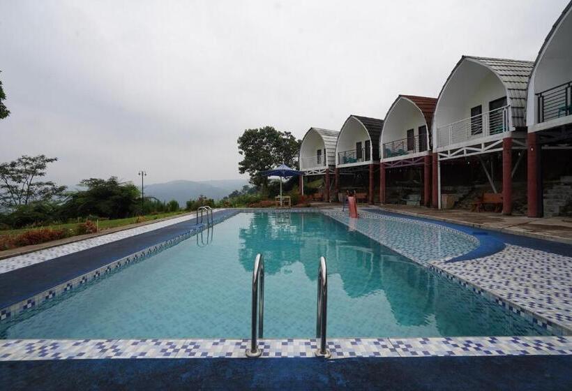 Отель Collection O 93732 Villa Opung