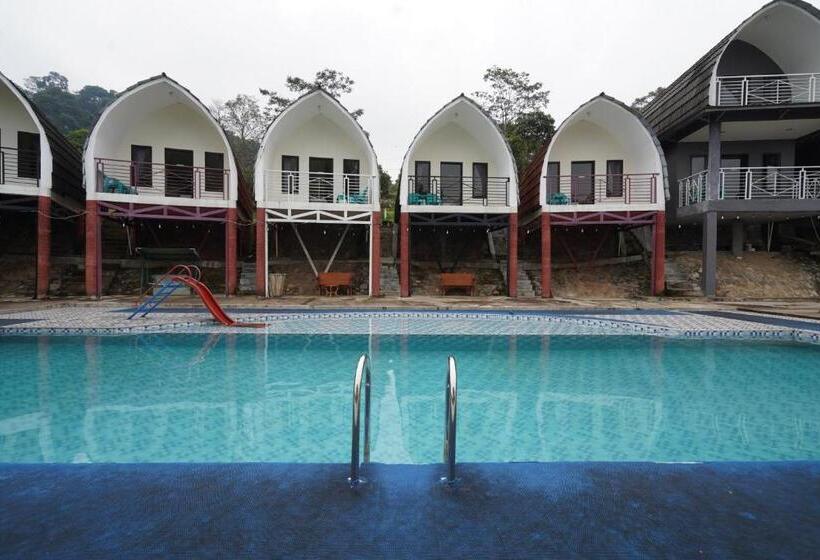 Отель Collection O 93732 Villa Opung