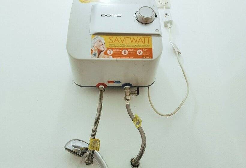 호텔 Eleven Guest House Syariah