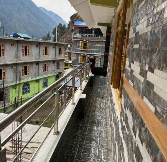 Отель Freya Luxuria