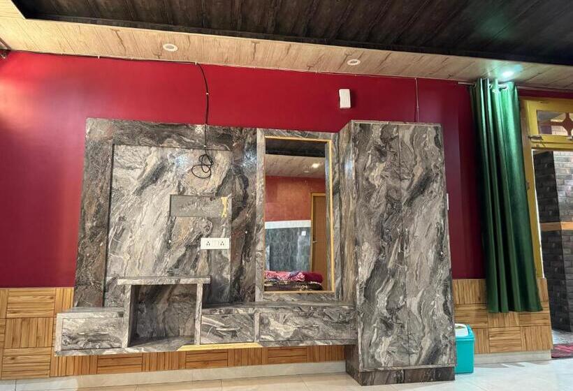 Отель Freya Luxuria