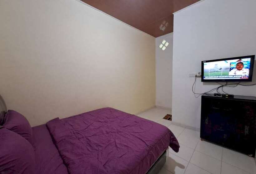 فندق Oyo 93714 Guest House Gembul Syariah