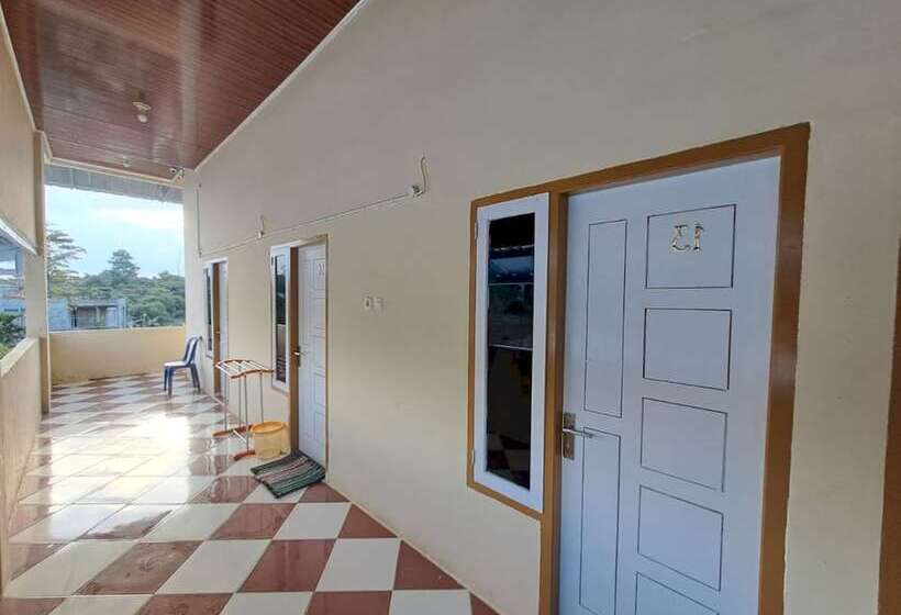 فندق Oyo 93714 Guest House Gembul Syariah