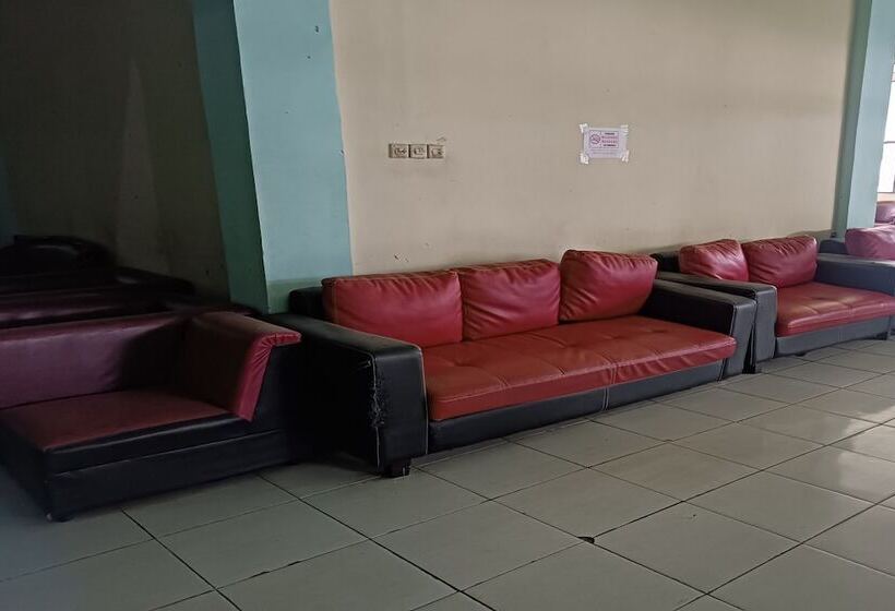 בית מלון כפרי Oyo 93764 Homestay Citra